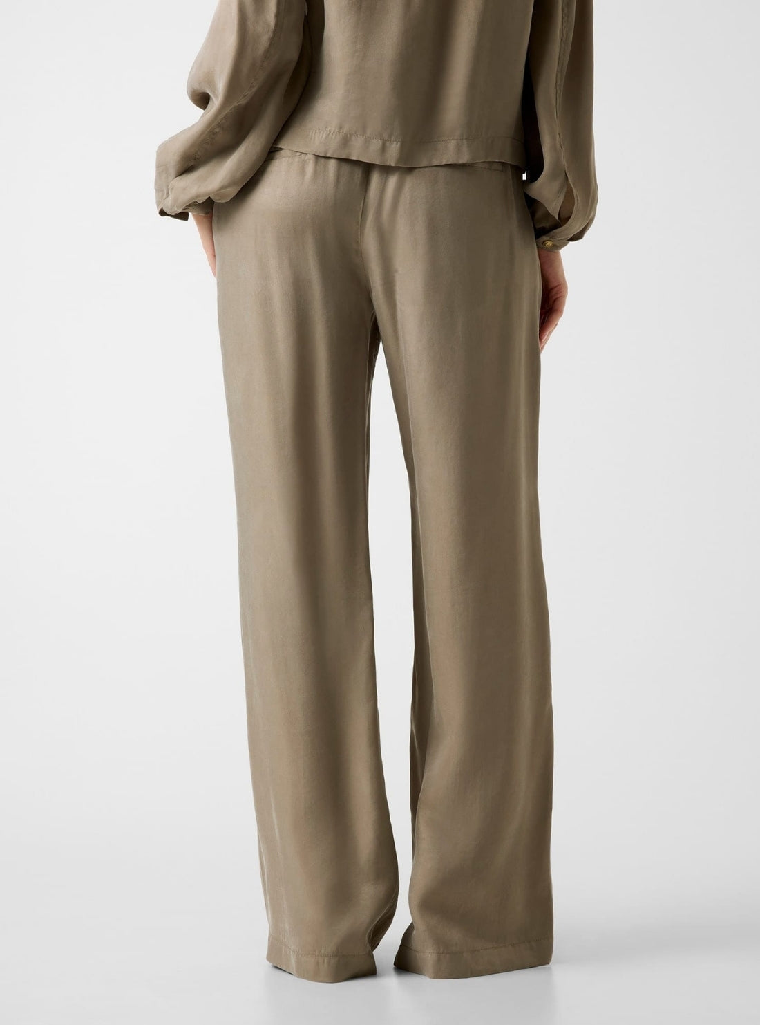 GUESS Womens Eco Sage Dalia Fluid Jogger Pants W6GB07W1781 Back View