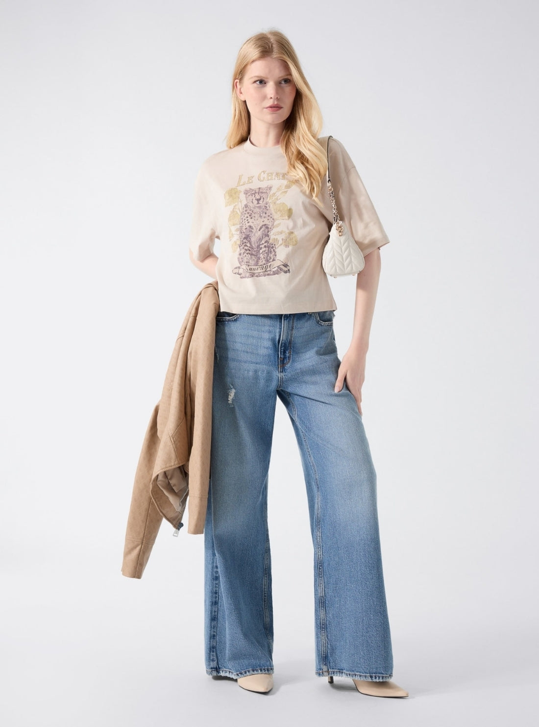 GUESS Womens Beige Le Chat Oversized T-Shirt W6GI22K3144 Full View