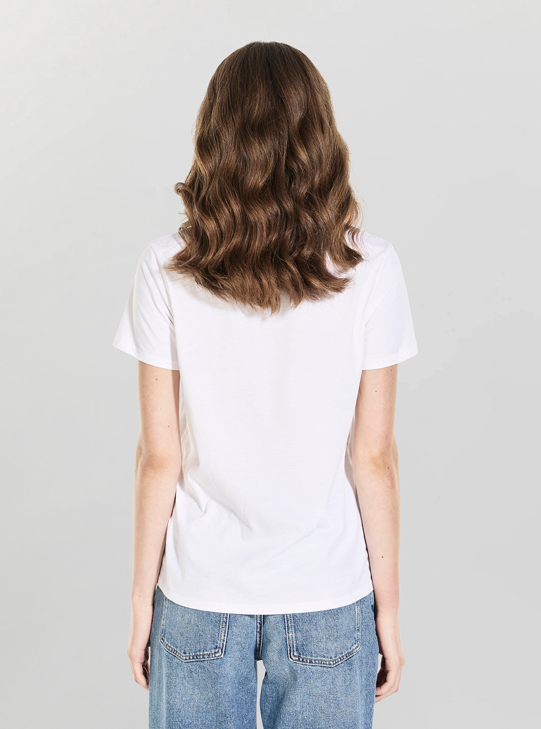 GUESS Womens White Clink Easy T-Shirt W6GI32K3301 Back View 