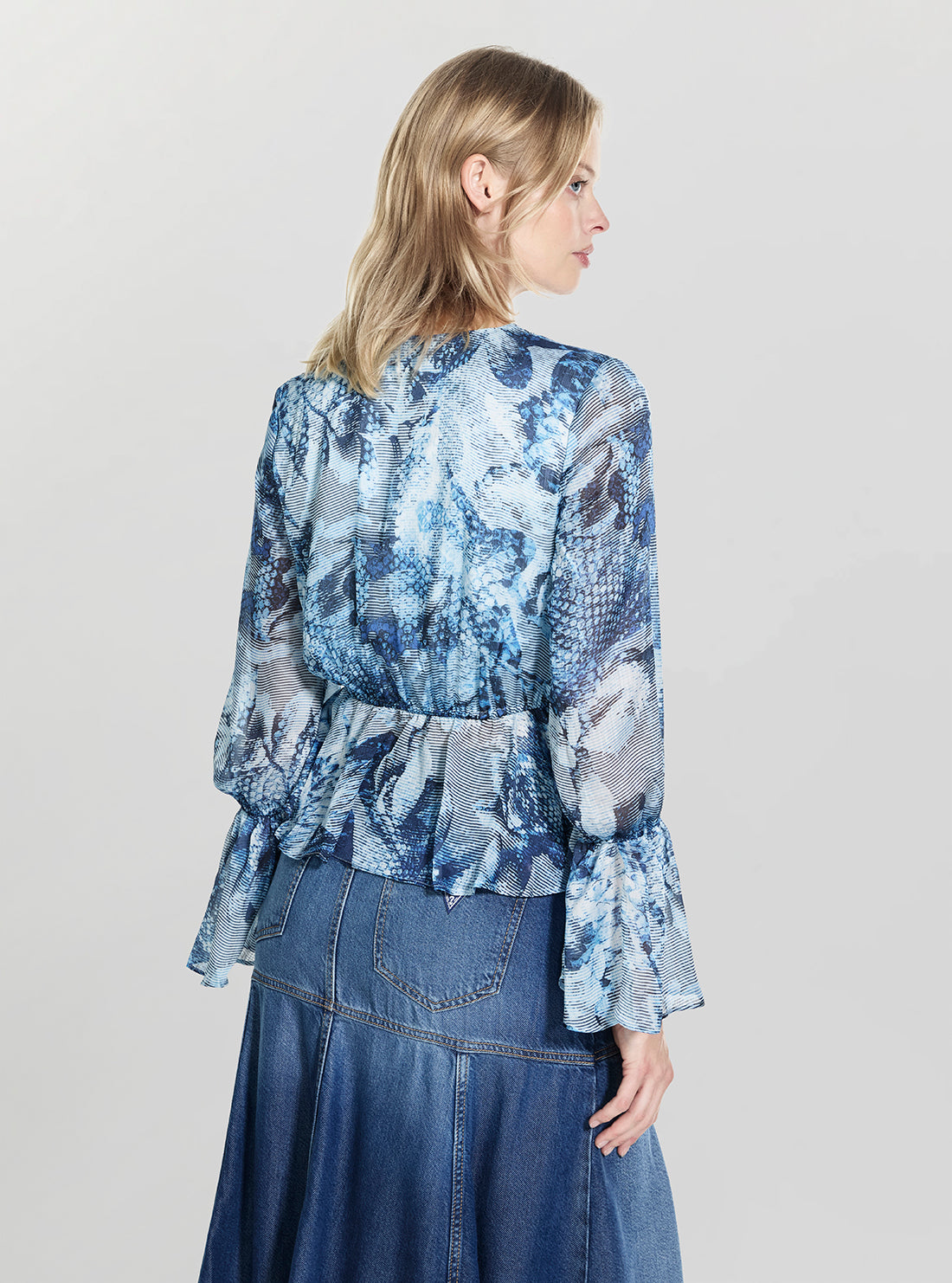 GUESS Womens Blue Lena Chiffon Top W6RH99WCWF2 Back View
