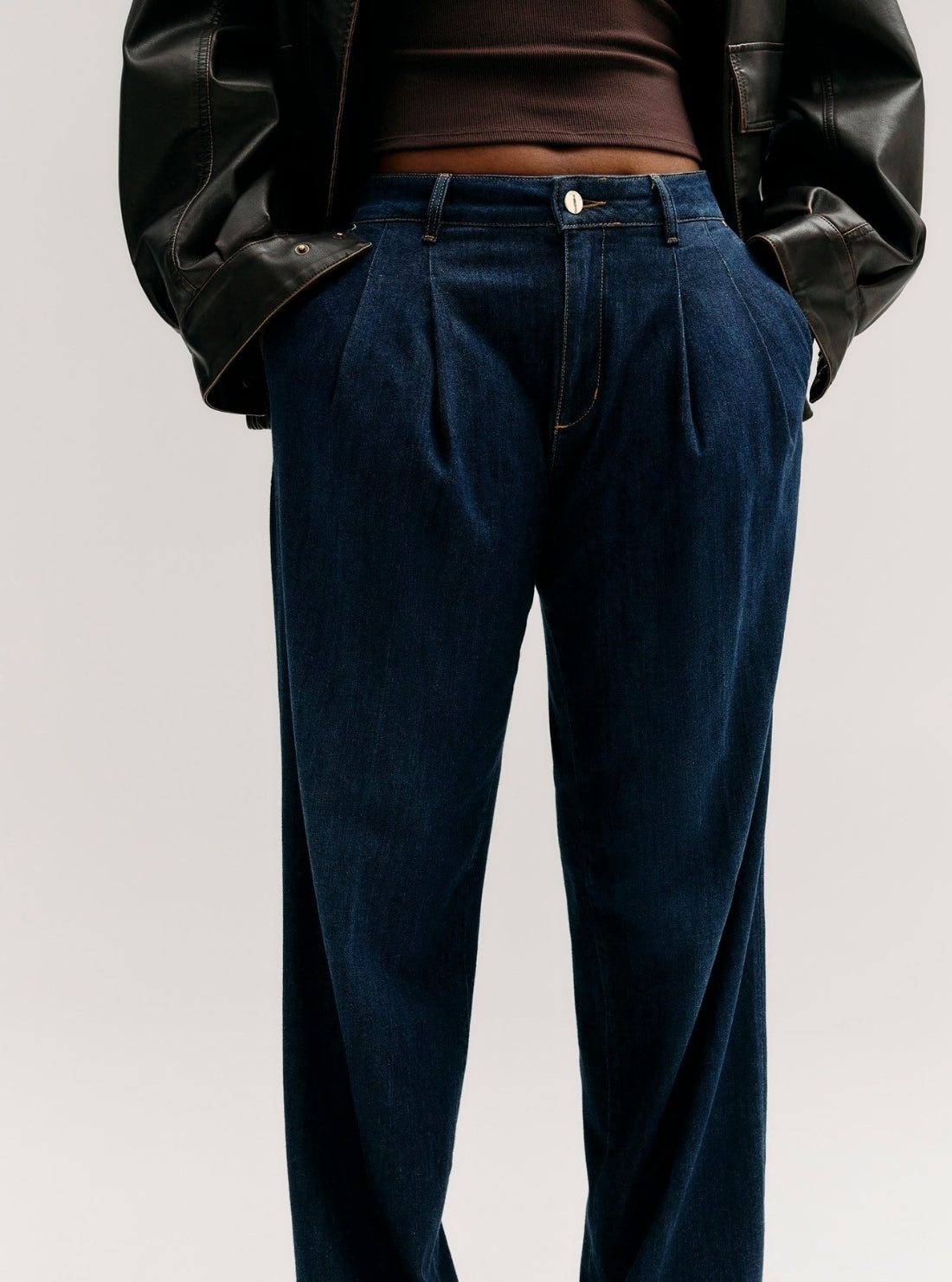 GUESS Womens High Rise Perfect Jeans in Dark Wash W6YAJFD1354 Detail View