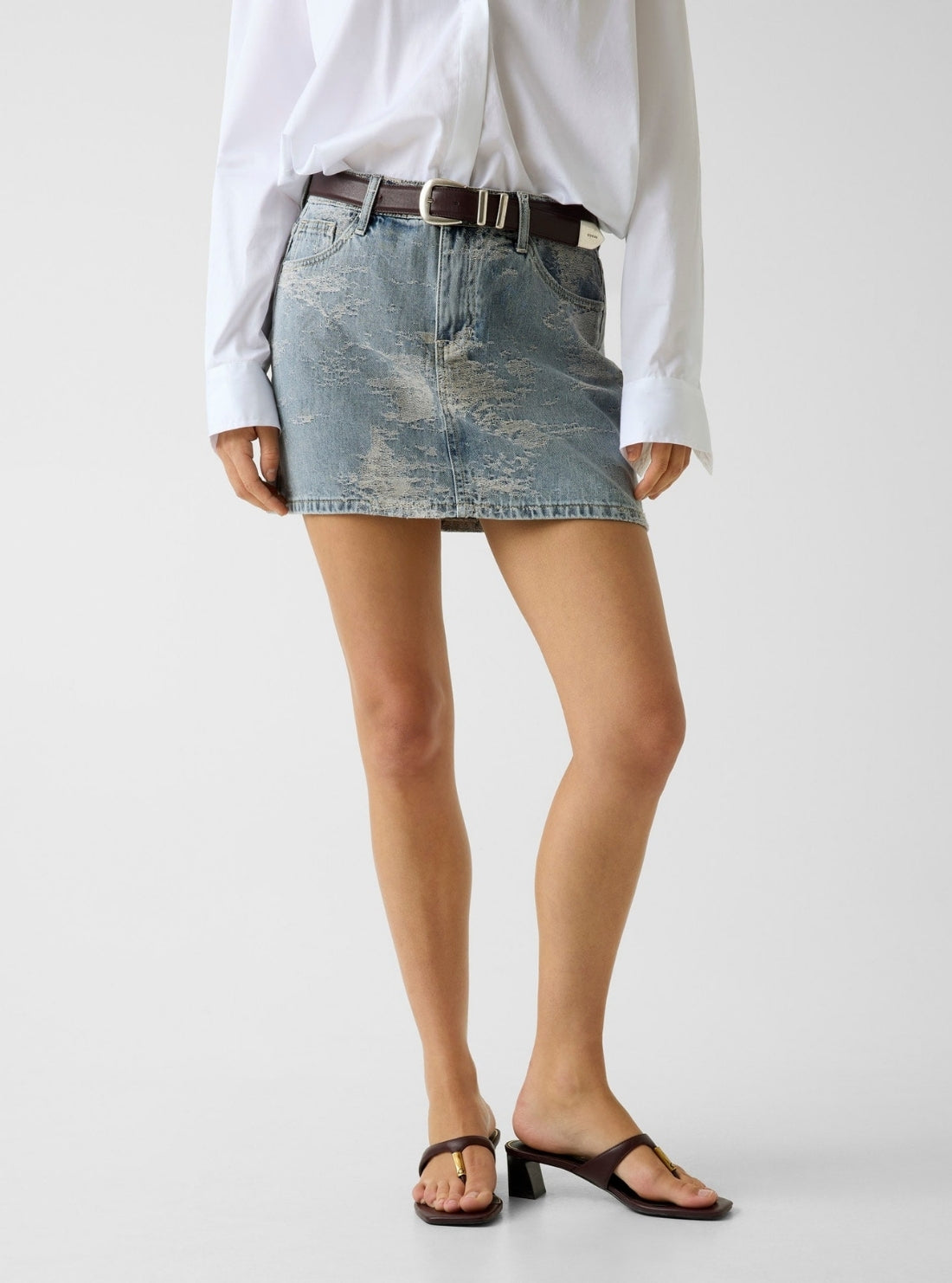 GUESS Womens Tokio Dream Faith Mini Skirt W6YD05D2519 Front View