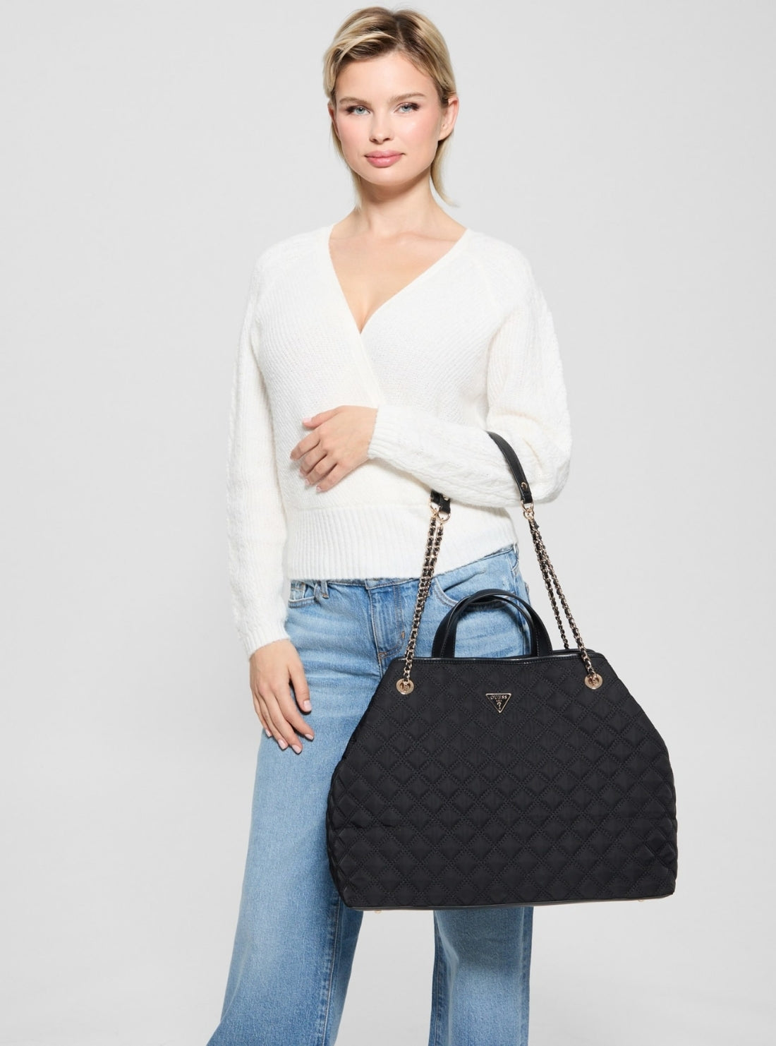 GUESS Womens Eco Black Giully Large Tote Bag YQ874829 Model VIew