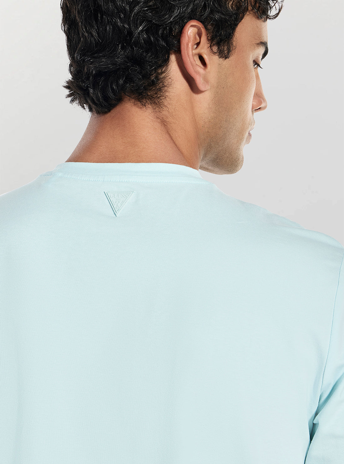 GUESS Mens Dazzle Aqua Alphy T-Shirt Z2YI11J1314 Detail View