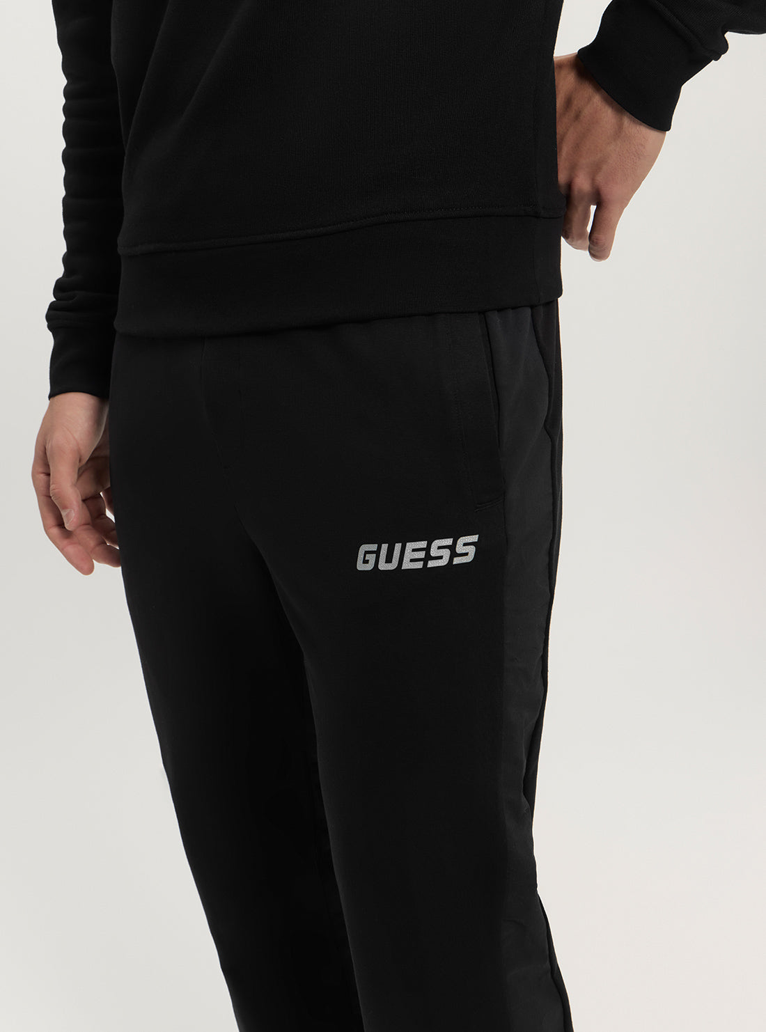 GUESS Mens Black Rubus Cuffed Active Pants Z5GB04K6ZS1 Detail View