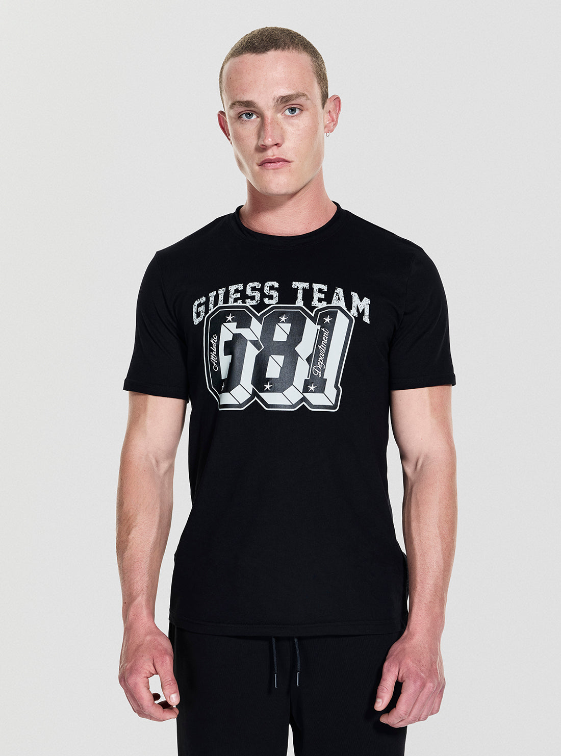 GUESS Mens Black Mentore Active T-Shirt Z5YI00I3Z14 Front View