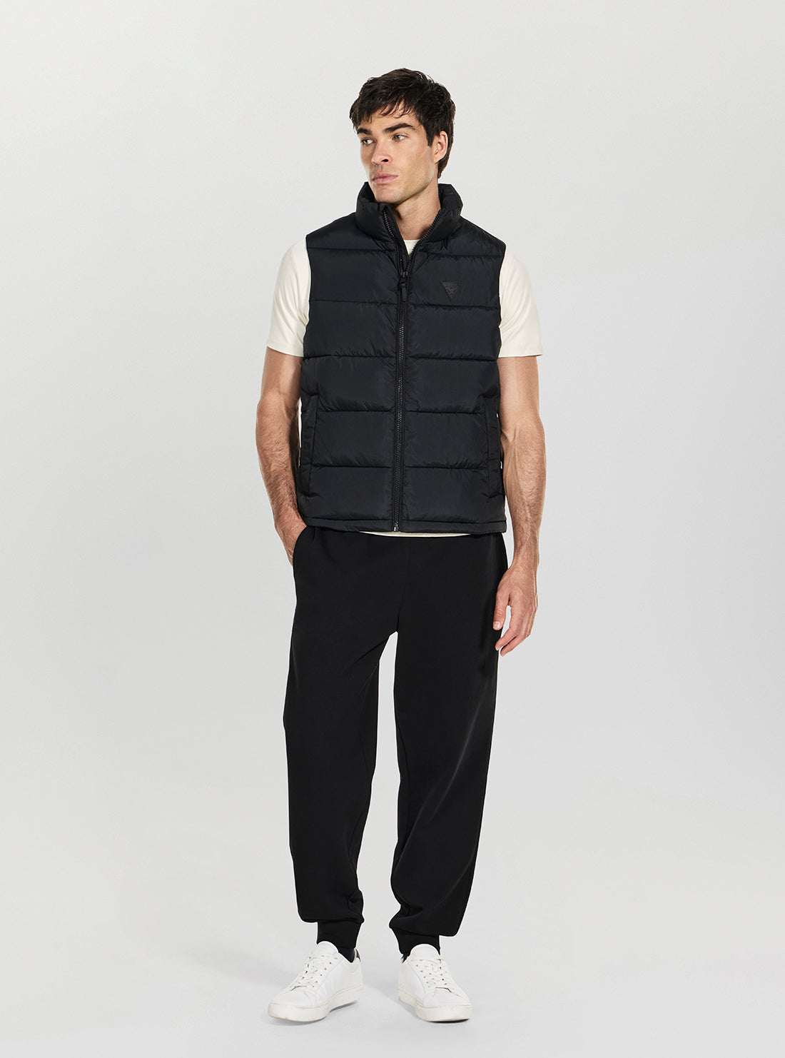 GUESS Mens Black Rohan Active Quilted Vest Z5YL08WGTN0 Full View