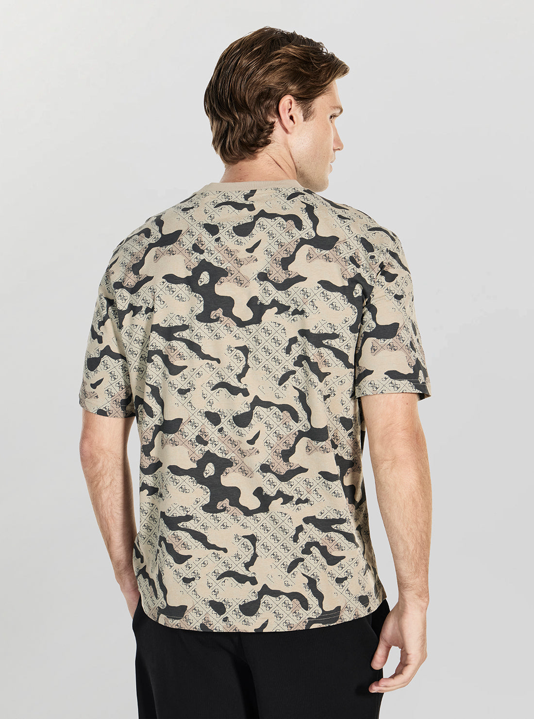 GUESS Mens Beige Camo Logo Chayton T-Shirt Z6RI05I3Z1 Back View