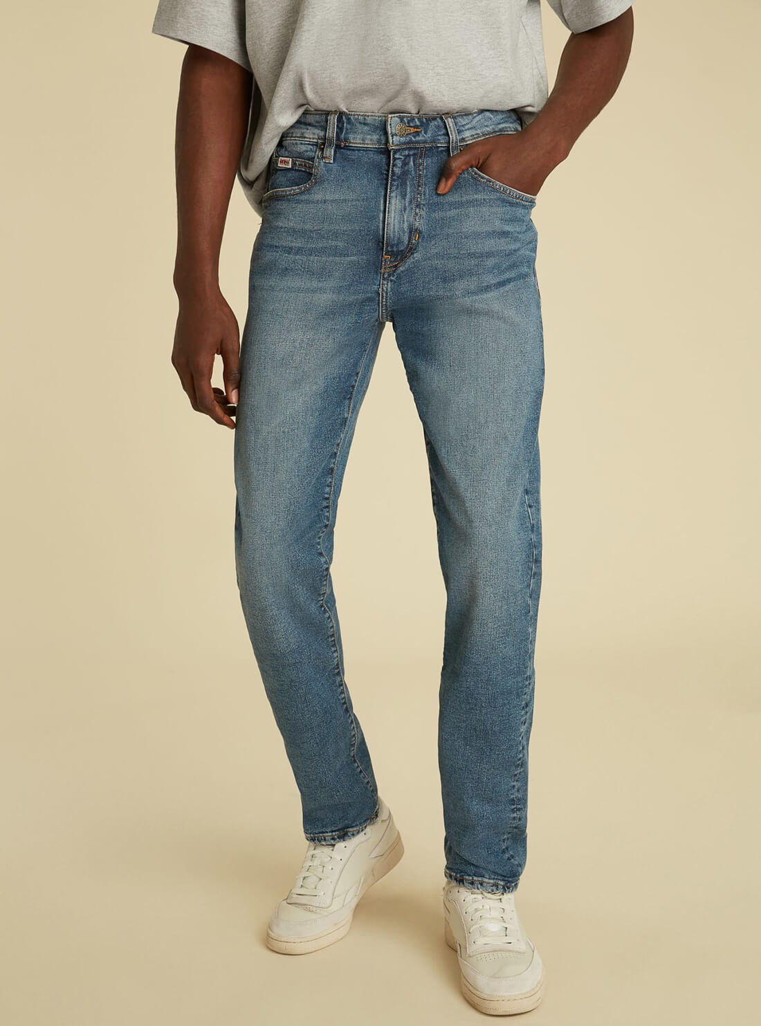 GUESS Mens GUESS Originals Mid-Rise Slim Straight Denim Jeans in Vintage Stone Wash M1GA05R49T0 Model Front View