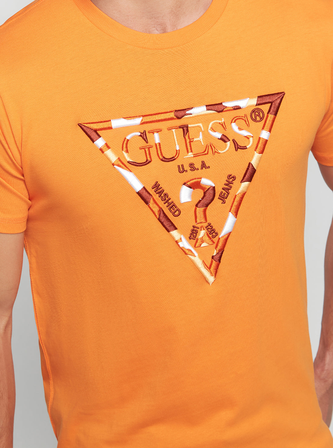 GUESS Men's Eco Orange Gad Logo T-Shirt M2BI33K8FQ4 Detail View