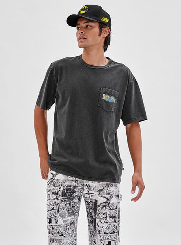 GUESS Men's Guess Originals x Batman Black Spotlight T-Shirt M2BI12K9XF3 Front View