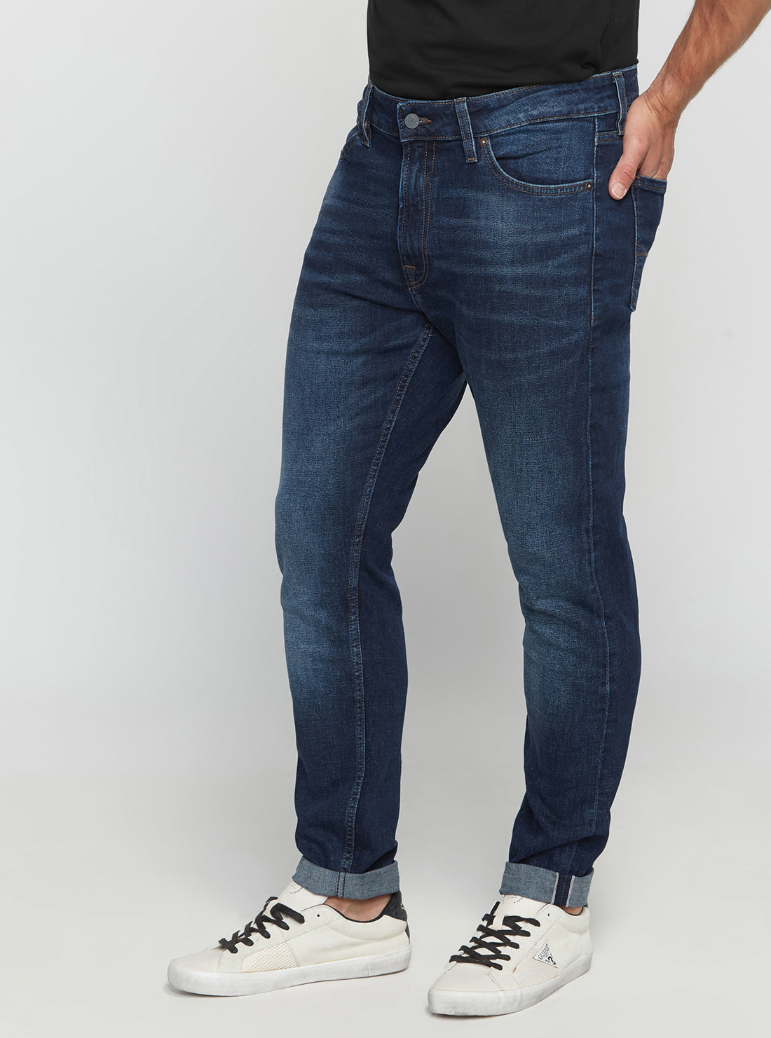 GUESS Men's Low-Rise Regular Fit Drake Denim Jeans In Chosen Wash M2YA37D4MG4 Side View