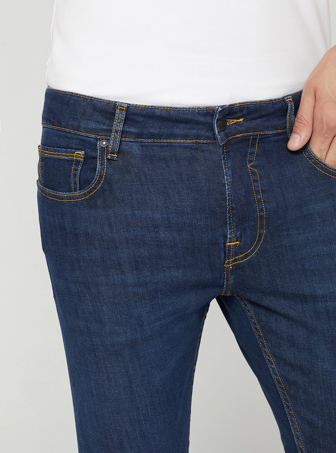 GUESS Men's Mid-Rise Slim Fit Miami Denim Jeans In Idols Wash M2YAN1D4PL1 Detail Front View