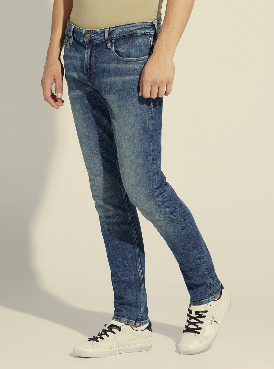 Mid-Rise Slim Tapered Denim Jeans In Hitch Wash