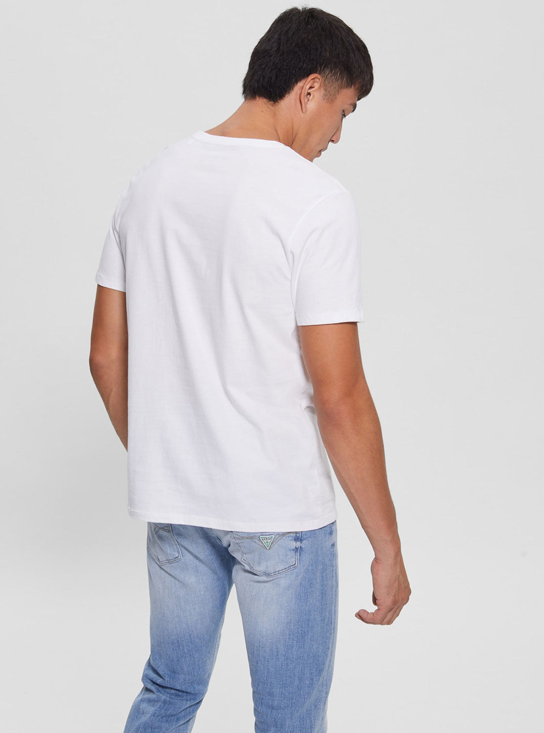 GUESS Men's White Chain Logo T-Shirt M3RI68KBDK0 Back View