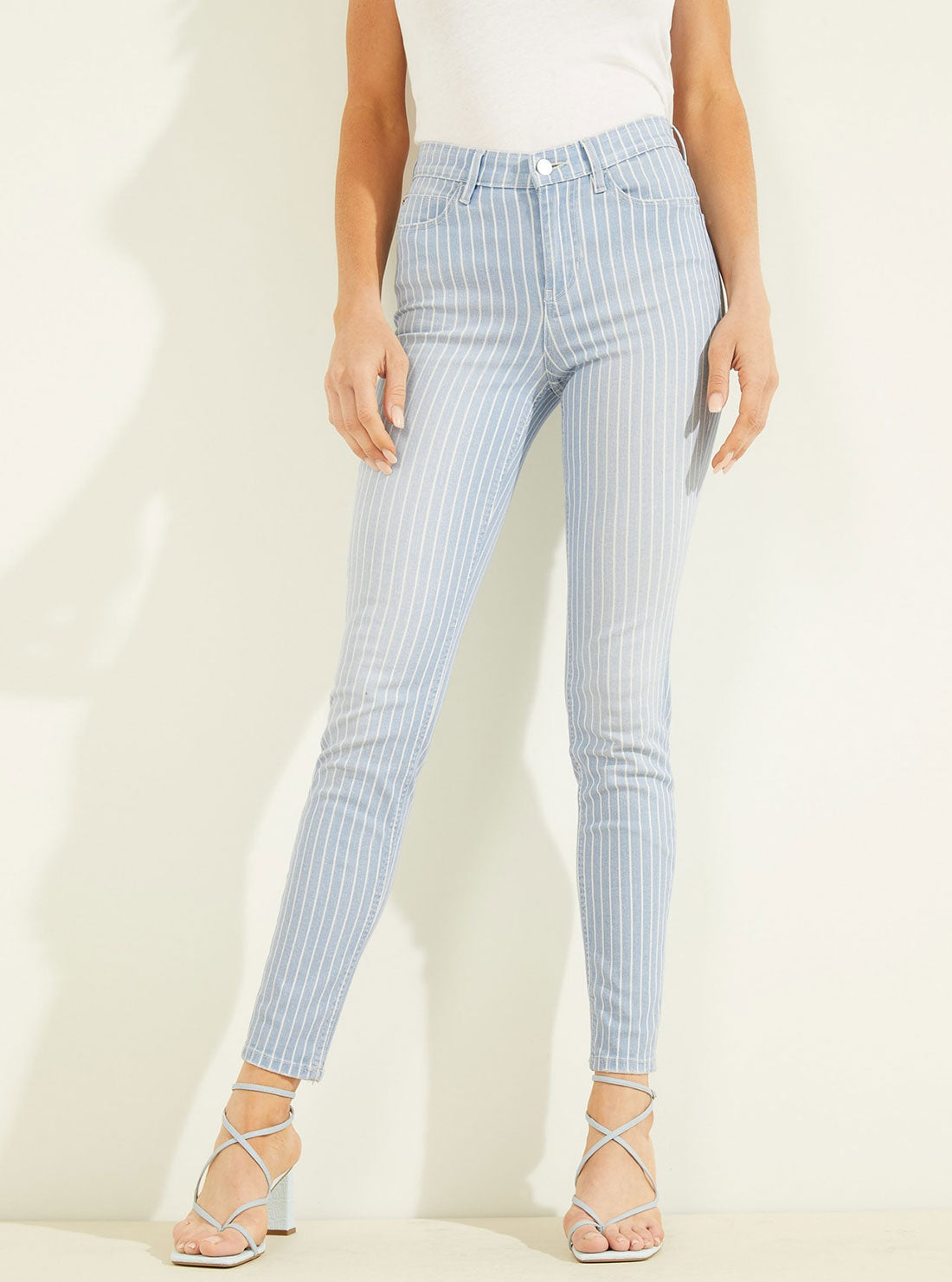 GUESS Womens High-Rise Skinny Fit 1981 Denim Jeans In Pinstripe Light Wash W2GA46D4DN5 Front View