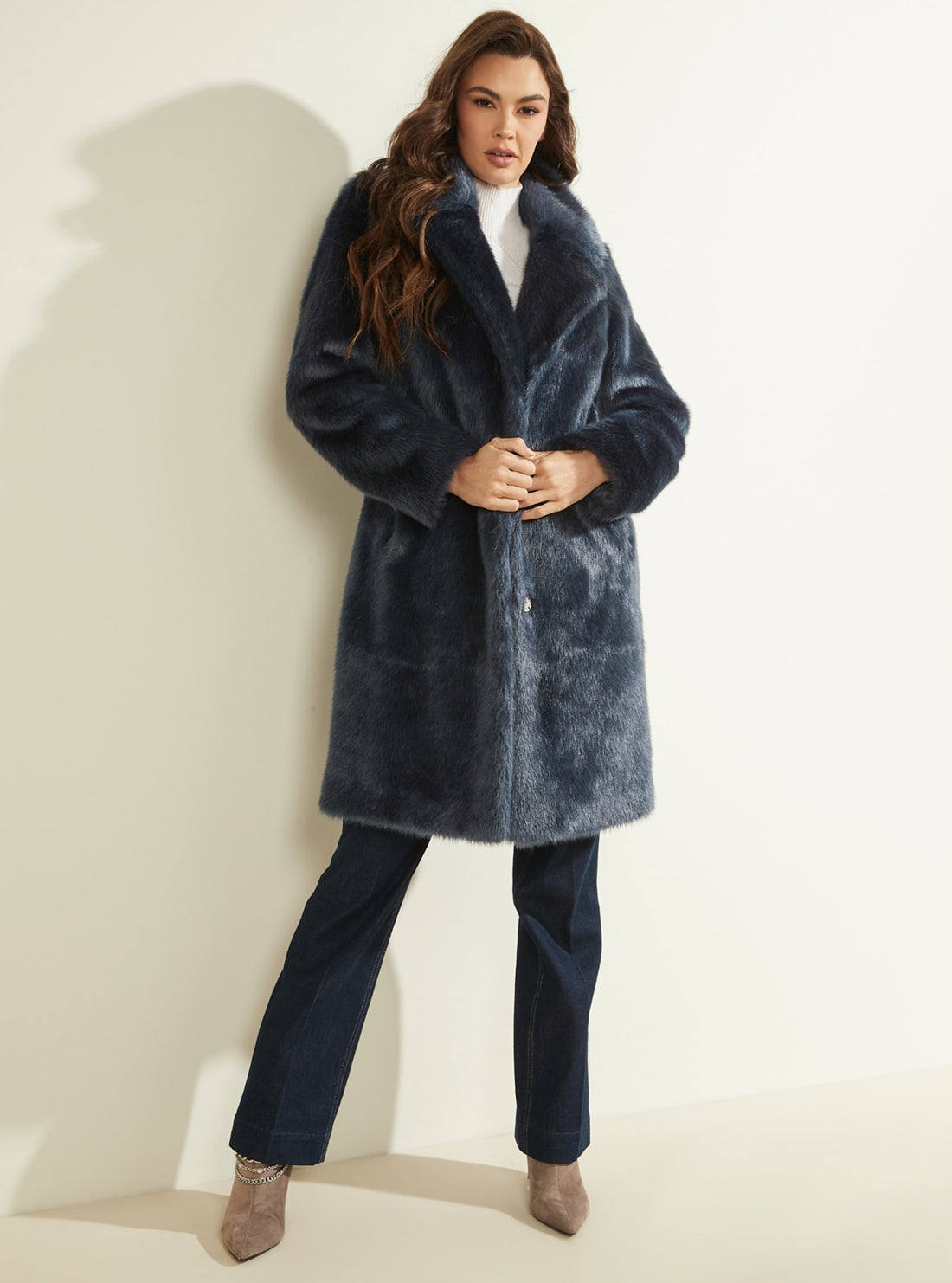 GUESS Womens Secret Blue Marisol Faux-Fur Coat W2RL22WEGC0 Model Full View