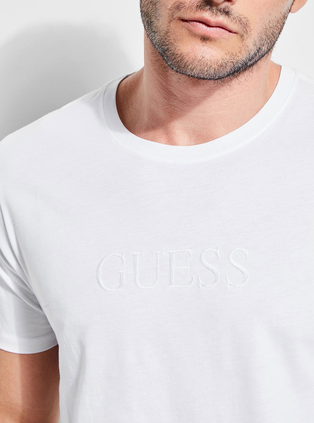 Guess white 2024 crew neck