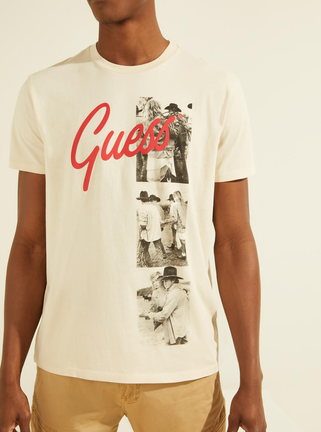 GUESS Mens Cream Script Logo Photograph T-Shirt MBGI31R9RM4 Detail View