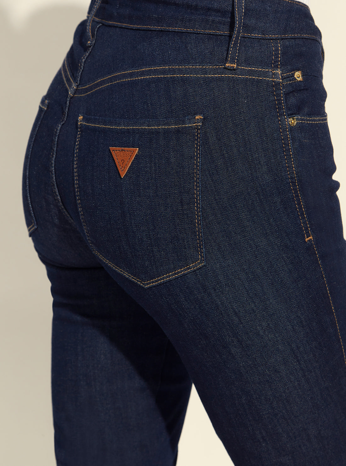 GUESS Womens low-Rise Sexy Curve Denim Jeans in Balea Wash WB9AJ3D35U1 Detail View